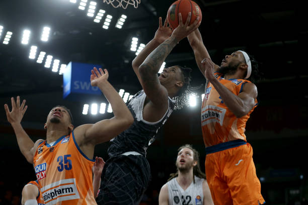 也突显了广 也突显了广