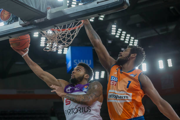 交媒体发布 交媒体发布